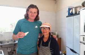 Παραδοσιακό τυρί Χαλούμι και τυρί Αναρή από την κα. Πόπη στη Σίμου πρωτοσέλιδο - Παραδοσιακό τυρί Χαλούμι και τυρί Αναρή από την κα. Πόπη στη Σίμου