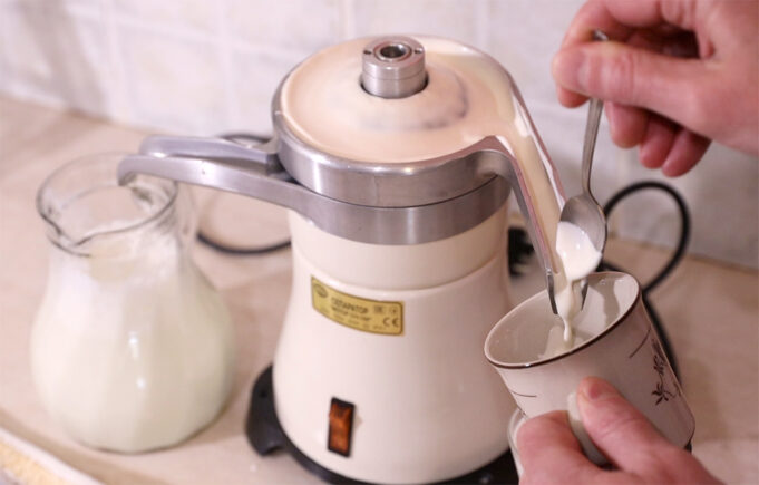 Αποκορυφωτής γάλακτος – Με ποιό τρόπο λειτουργεί ένας κορυφολόγος γάλακτος? Αποκορυφωτής γάλακτος - Με ποιό τρόπο λειτουργεί ένας κορυφολόγος γάλακτος?