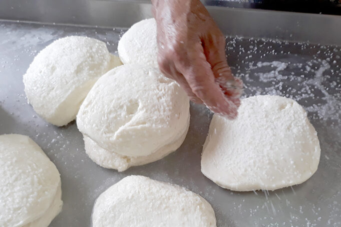 3+1 τρόποι για να αλατίσετε το τυρί σας πρωτοσέλιδο - 3+1 τρόποι για να αλατίσετε το τυρί σας