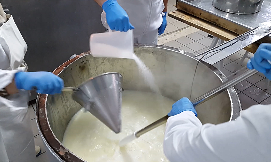 Τυρί Μυζήθρα, όταν... το φτωχό τυρί γίνεται ένα τυρί delicatessen