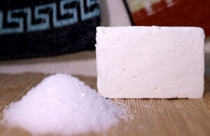 3 Τρόποι για να φτιάξω τυρί χωρίς νάτριο πρωτοσέλιδο - 3 Τρόποι για να φτιάξω τυρί χωρίς νάτριο