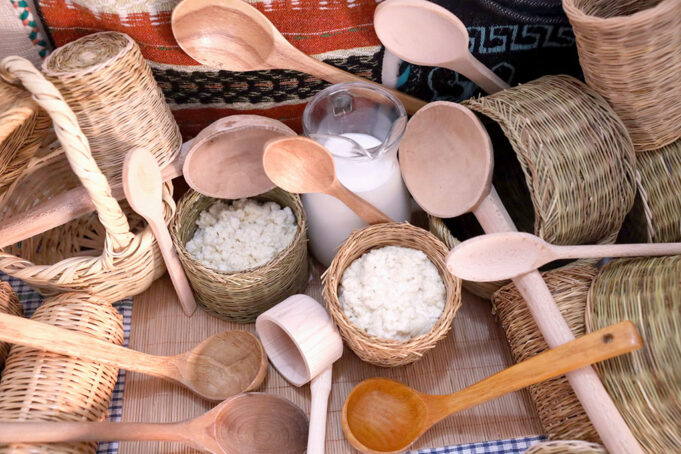 Ο ρόλος του ξύλου στην παρασκευή των γαλακτοκομικών προϊόντων πρωτοσέλιδο - Το ξύλο, ένας παλαιός φίλος του ανθρώπου