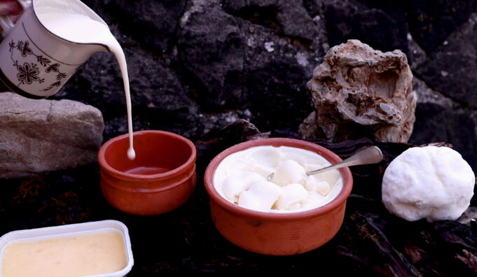 4 πράγματα που πρέπει οπωσδήποτε να θυμάμαι όταν φτιάχνω βούτυρο από κρέμα γάλακτος πρωτοσέλιδο - 4 πράγματα που πρέπει οπωσδήποτε να θυμάμαι όταν φτιάχνω βούτυρο από κρέμα γάλακτος