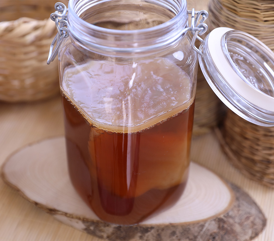 Έτσι δημιουργείται το σκόμπι (SCOBY) στο ποτό Κομπούτσα (Kombucha)