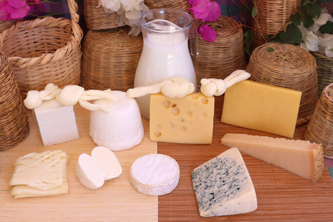 Οι 3 ή οι 4 τρόποι με τους οποίους παρασκευάζονται τα τυριά όλου του κόσμου πρωτοσέλιδο - Οι 3 ή οι 4 τρόποι με τους οποίους παρασκευάζονται τα τυριά όλου του κόσμου