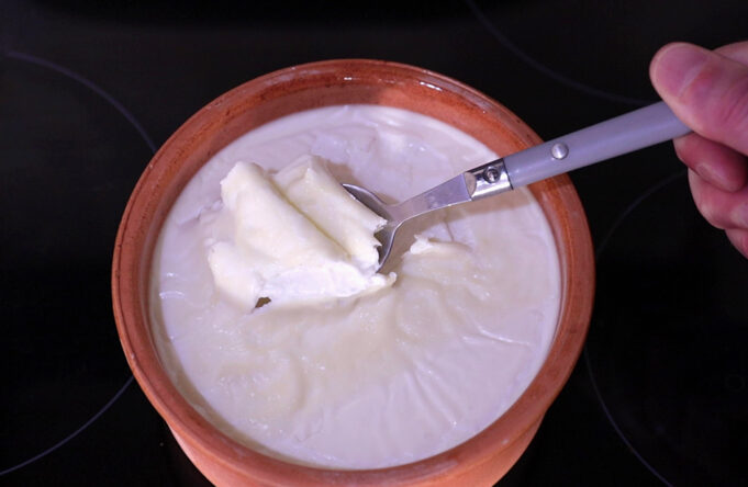 Φτιάχνω σπιτικό γιαούρτι με πέτσα – Να η καλύτερη συνταγή για παραδοσιακό γιαούρτι με τσίπα πρωτοσέλιδο - Φτιάχνω σπιτικό γιαούρτι με πέτσα – Να η καλύτερη συνταγή για παραδοσιακό γιαούρτι με τσίπα