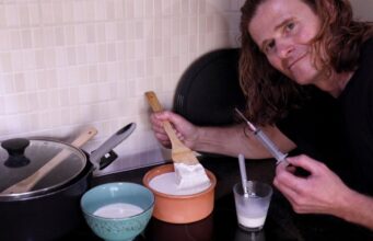 Δείτε μια ιδιαίτερη συνταγή όταν φτιάχνω παραδοσιακό γιαούρτι με πέτσα στο σπίτι πρωτοσέλιδο - Δείτε μια ιδιαίτερη συνταγή όταν φτιάχνω παραδοσιακό γιαούρτι με πέτσα στο σπίτι