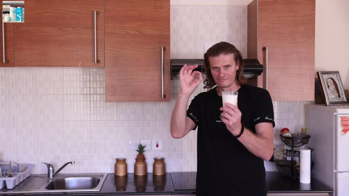 Φτιάχνω ποτό αριάνι ή αϊράνι, από γιαούρτι, σε… 2 λεπτά πρωτοσέλιδο - Φτιάχνω ποτό αριάνι ή αϊράνι, από γιαούρτι, σε... 2 λεπτά