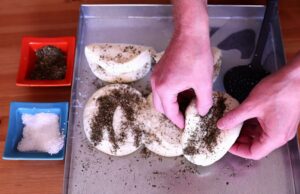 Φτιάχνω σπιτικό τυρί Χαλούμι – Να πώς φτιάχνεται το κυπριακό τυρί Χαλούμι πρωτοσέλιδο - Φτιάχνω σπιτικό Χαλούμι - Να πώς φτιάχνεται το κυπριακό τυρί Χαλούμι