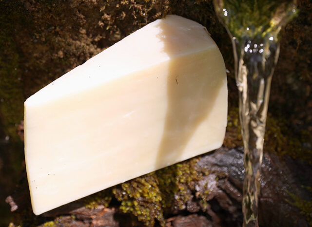 πρωτοσέλιδο - φτιάχνω τυρί κασέρι