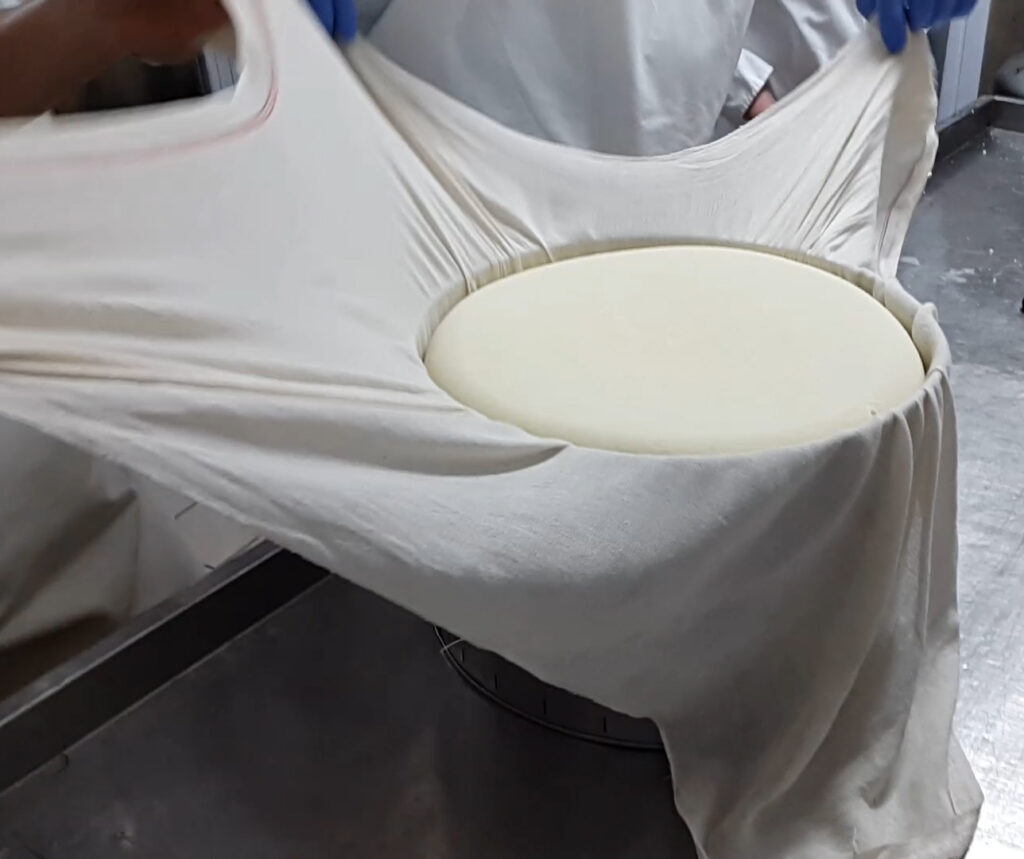 Φτιάχνω τυρί Κεφαλογραβιέρα